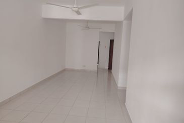 Taman Seroja, Bandar Baru Salak Tinggi