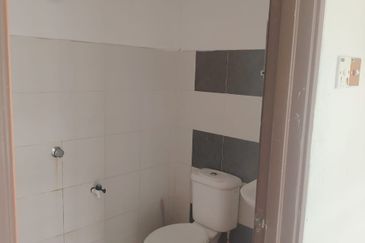 Taman Seroja, Bandar Baru Salak Tinggi