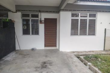 Taman Seroja, Bandar Baru Salak Tinggi