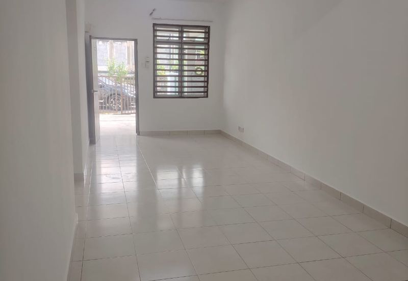 Taman Seroja, Bandar Baru Salak Tinggi