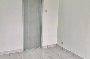 Tasik Heights Apartment