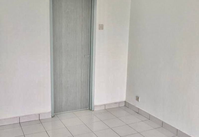 Tasik Heights Apartment