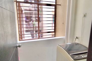 Desa Idaman Residences