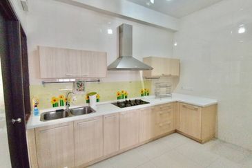 Desa Idaman Residences