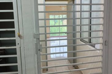 Suria Tropika Apartment