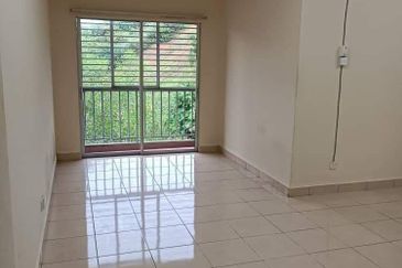 Suria Tropika Apartment