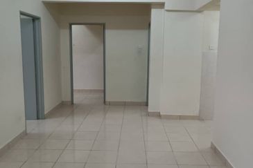 Suria Tropika Apartment