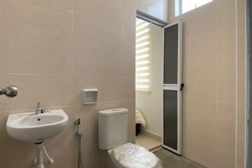 TAMAN KAMUNTING AMAN