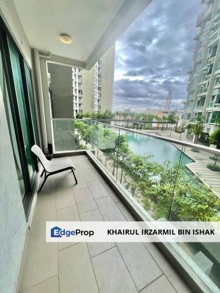 Pool View, 2 Car Parks, Univ 360 Place Condominium, Taman Serdang Jaya, Selangor, Selangor, Seri Kembangan