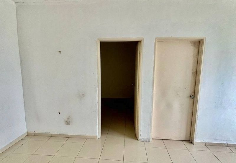 FREEHOLD Pangsapuri Sri Mutiara Taman Ukay Bistari Ampang FOR SALE