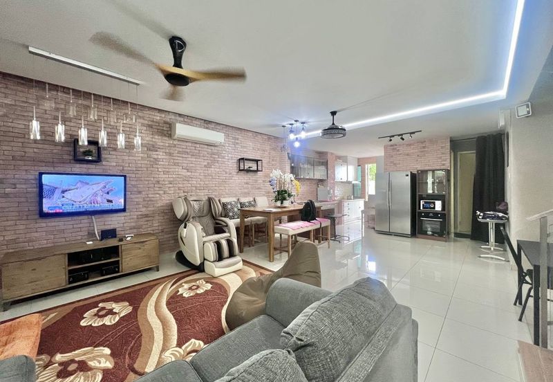 Lake Point Residence