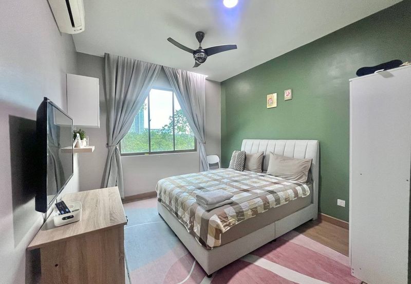 Lake Point Residence