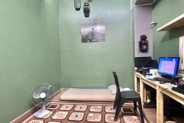 Lake Point Residence