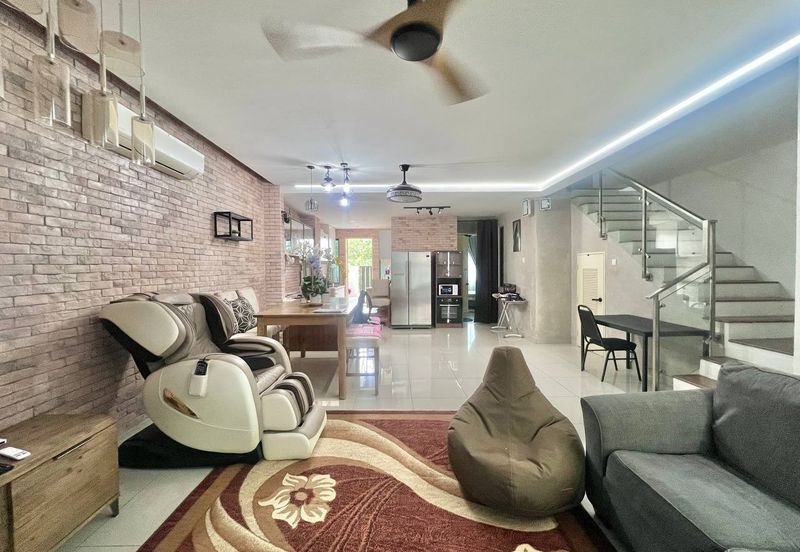 Lake Point Residence