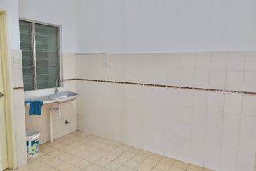 D Cahaya Apartment, Bandar Puchong Jaya