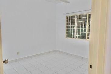 D Cahaya Apartment, Bandar Puchong Jaya