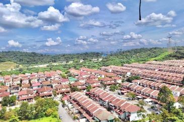 Vista Pinggiran, Taman Pinggiran Putra