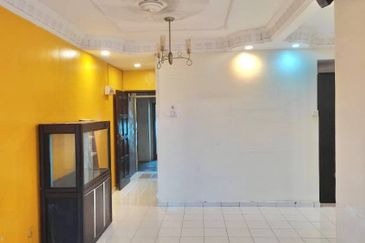 Vista Pinggiran, Taman Pinggiran Putra