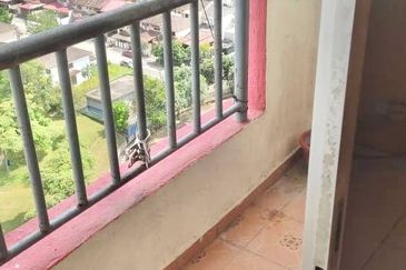 Vista Pinggiran, Taman Pinggiran Putra