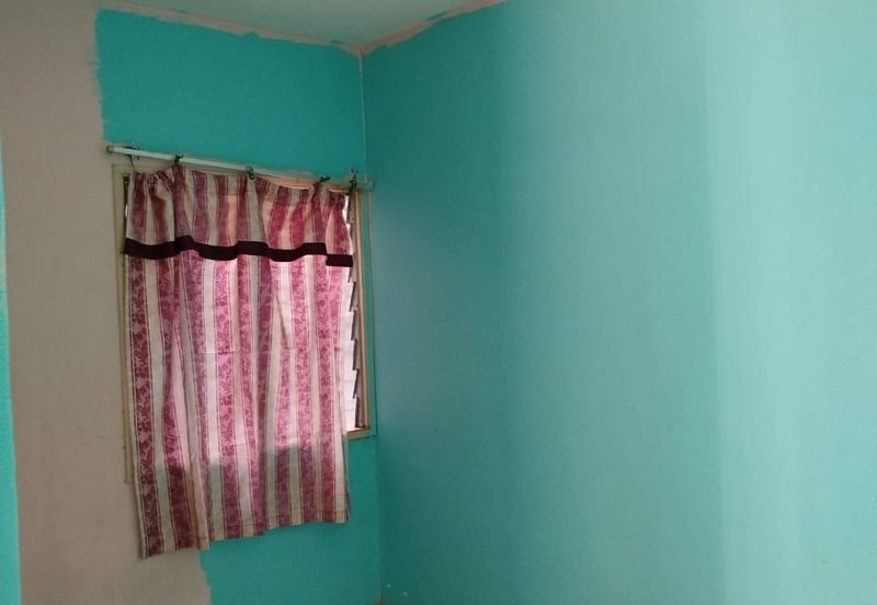 Iris Apartment, Taman Saujana Utama