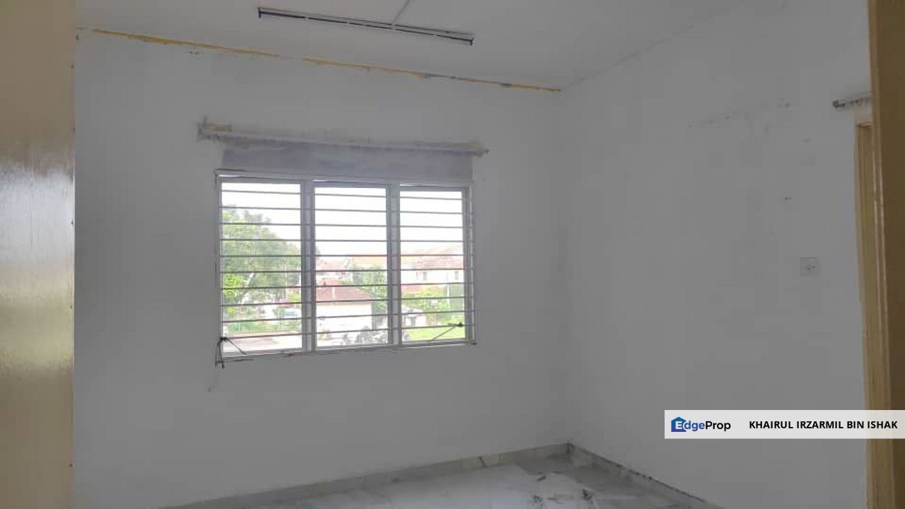 Lily Apartment, Taman Saujana Utama, Sungai Buloh, Selangor, Sungai Buloh