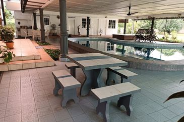 Bungalow Bamboo River Villa, Sungai Buloh, Selangor