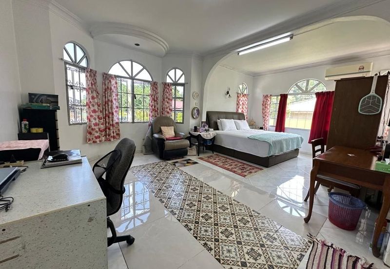 Bungalow Bamboo River Villa, Sungai Buloh, Selangor