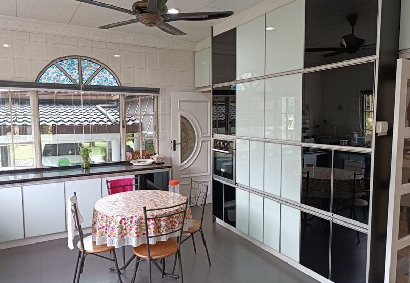 Bungalow Bamboo River Villa, Sungai Buloh, Selangor