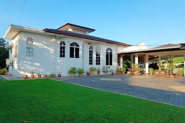 Bungalow Bamboo River Villa, Sungai Buloh, Selangor