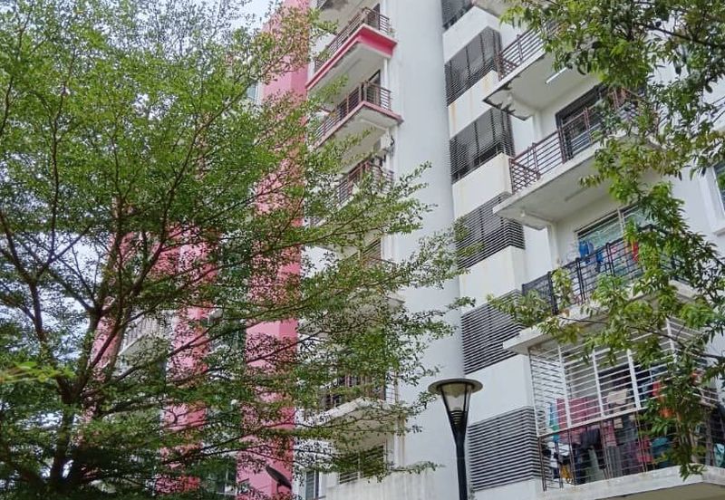 ANGGERIK COURT APARTMENT (PUTRA NILAI)