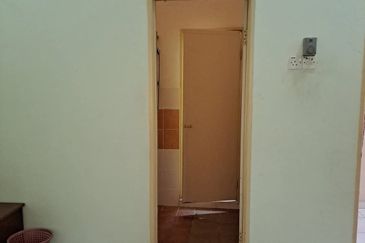 Taman Klebang Damai, Chemor, Perak, Semi-Detached, Renovated