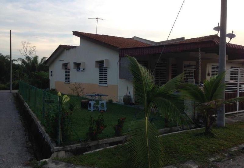 Corner Lot, Taman Chenderong Jaya, Batu Gajah, Perak