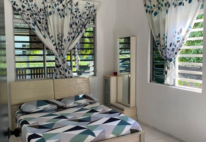 Corner Lot, Taman Chenderong Jaya, Batu Gajah, Perak