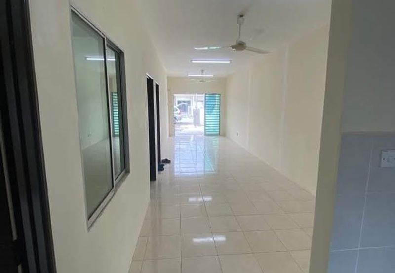 Lagenda Teluk Intan Fasa 4 Kristal, Teluk Intan, Perak