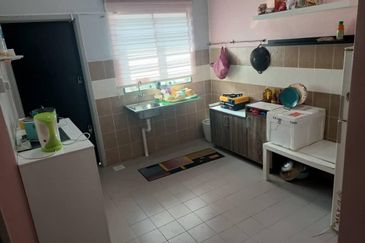 Taman Lekir Jaya, Batu 10, Lekir, Perak, Freehold