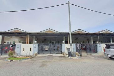 Taman Lekir Jaya, Batu 10, Lekir, Perak, Freehold