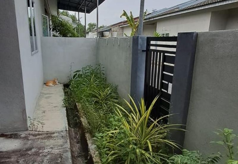 Taman Lekir Jaya, Batu 10, Lekir, Perak, Freehold