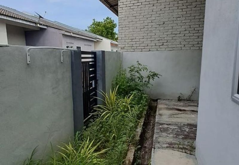 Taman Lekir Jaya, Batu 10, Lekir, Perak, Freehold