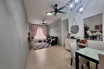 Laman Suria Apartment, Kajang, Selangor