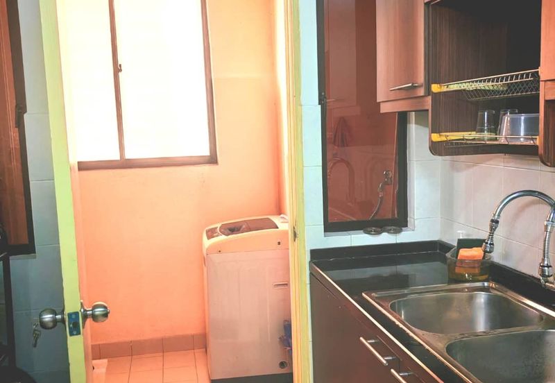 Putra Villa Kondominium