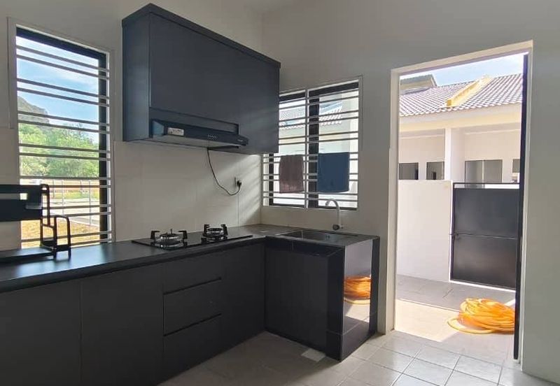 Taman Pantai Suria, Pantai Remis, Perak