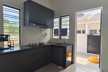 Taman Pantai Suria, Pantai Remis, Perak