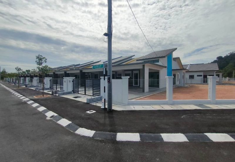 Taman Pantai Suria, Pantai Remis, Perak