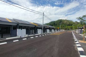 Taman Pantai Suria, Pantai Remis, Perak