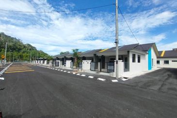 Taman Pantai Suria, Pantai Remis, Perak