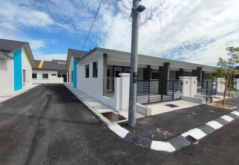 Taman Pantai Suria, Pantai Remis, Perak