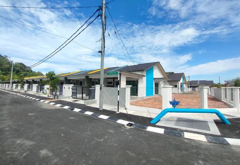 Taman Pantai Suria, Pantai Remis, Perak