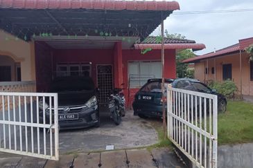 Taman Maju, Seri Iskandar, Perak, Semi-D, Full Loan, Cheap