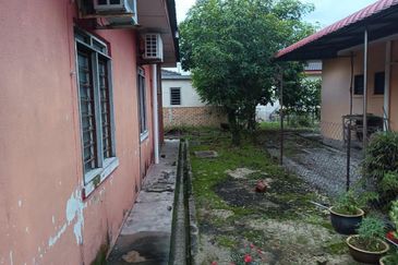 Taman Maju, Seri Iskandar, Perak, Semi-D, Full Loan, Cheap