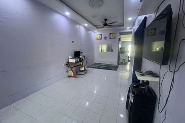 Desa Pengkalan Timah, Lahat, Perak, Single Storey Terrace House, Fully Renovated